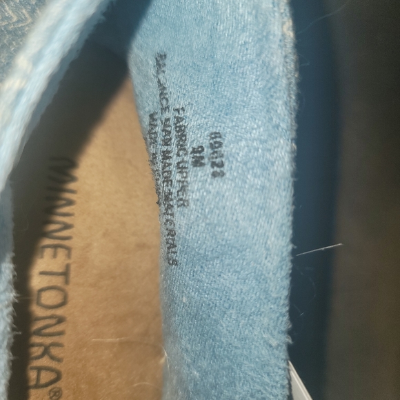 NWT Minnetonka Flats Women's size 9M Light Blue Fashion - Picture 4 of 5